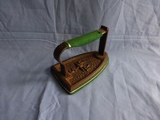 ancien fer à repasser en fonte