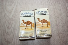 2 ANCIENS PAQUETS DE CIGARETTES CAMEL FILTERS PETIT FORMAT VIDES