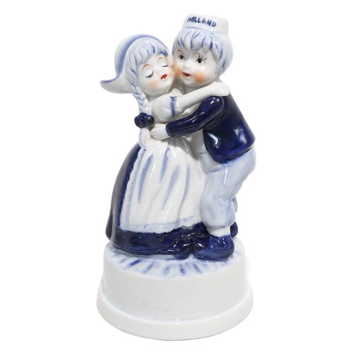 Delft blue figurines - blue,