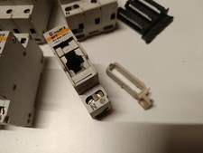 Lot de porte fusibles Merlin Gerin 10 x 38 Tripolaires et Unipolaires + N