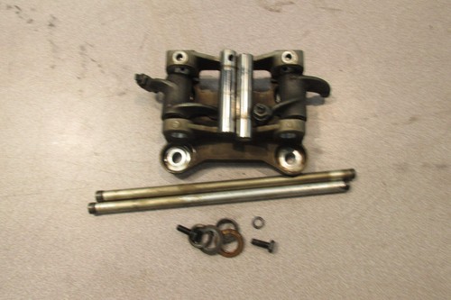 Culbuteur cylindre gauche