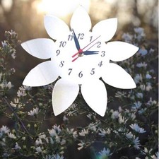 Fleur en Forme De Horloges -