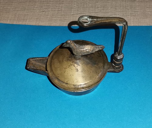 Ancienne petite lampe huile - ancienne,