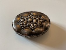 Ancienne boîte à pilules ou à tabac à priser en métal argenté art nouveau