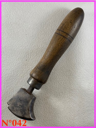 042 outil fer - n°042,