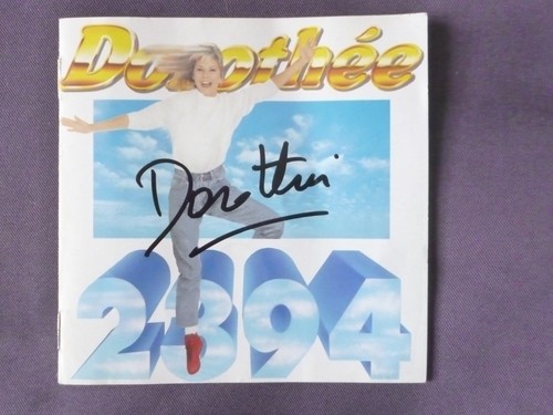 Dorothee signé 2394 - /,
