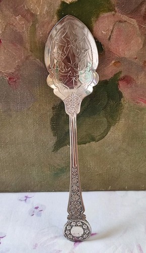 Ancienne cuillère glace - À,