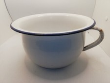 -ANCIEN POT DE CHAMBRE TOLE EMAILLEE BLANCHE. 