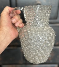 magnifique pichet à eau en verre soufflé à cabochons 19ème