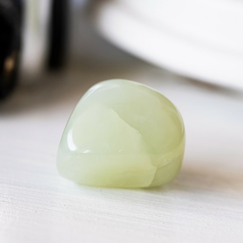 Jade vert pierre roulée - pierre,