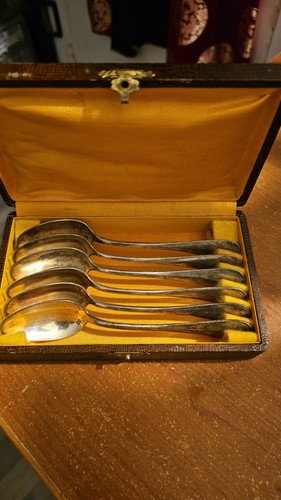 Cuillères café - , a