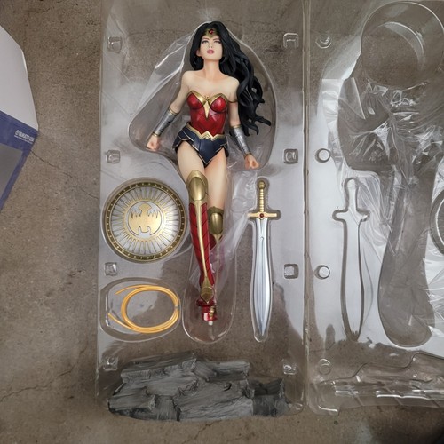 Wonder woman fantasy figure - wonder,