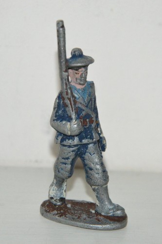 Ancienne figurine alu quiralu - figurine,