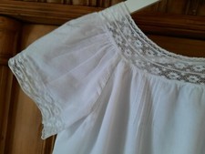 BONPOINT MAGNIFIQUE  ROBE COTON ET DENTELLE   10 ANS TBE COLISSIMO GRATUIT