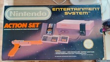 Console Nintendo NES Action Set : Zapper + Duck Hunt/Mario Bros en boîte