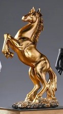Statue de cheval cabré –