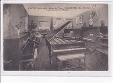 NANTES: maison de pianos F. Delespaul, vue intérieure du magasin - très bon
