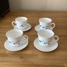 4 Tasses Myosotis Arcopal 6 Cm De Haut 7 Cm De Diamètre 