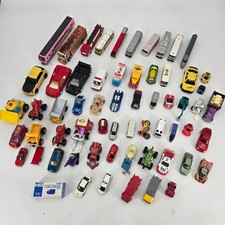 Lot de voitures anciennes