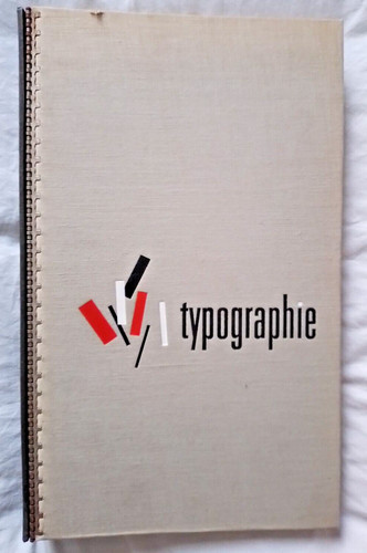 Typographie catalogue - :,