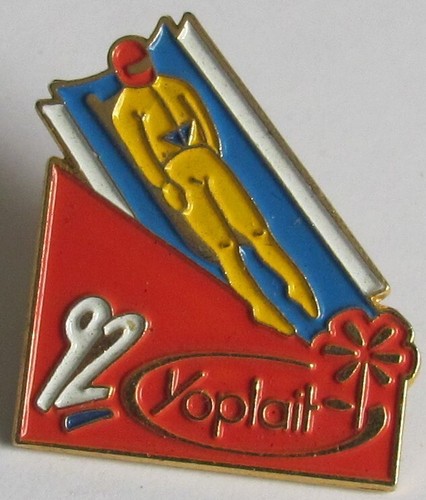 Pin albertville yoplait - pin's,