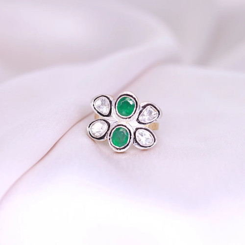 Bague victorienne émeraude