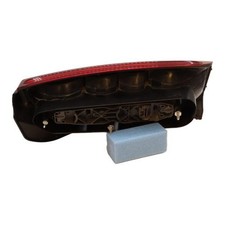 Feu arriere principal gauche