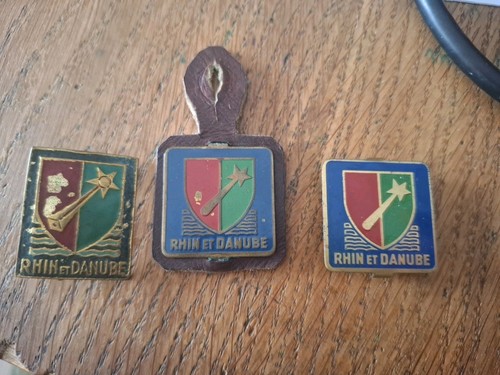 Lot insignes fabrication - lot,