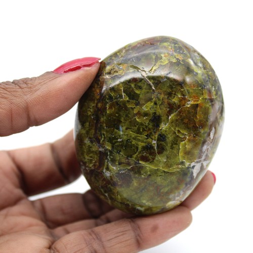Opale verte 110gr 60mm