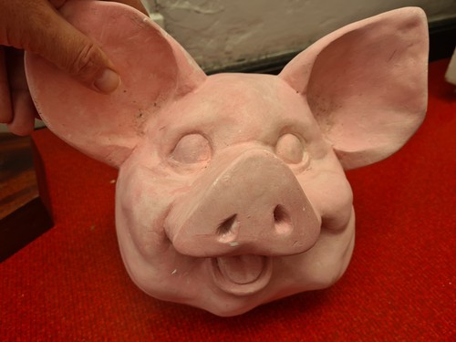 Tête cochon platre - de,
