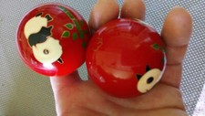 Paire de boules de relaxation chinoise sonores sous coffret - rouge deco panda