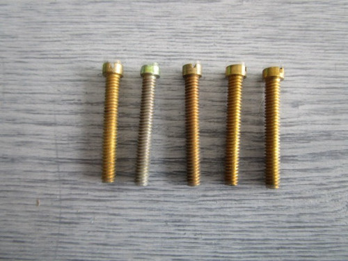 Meccano vis longues 28mm - longues,