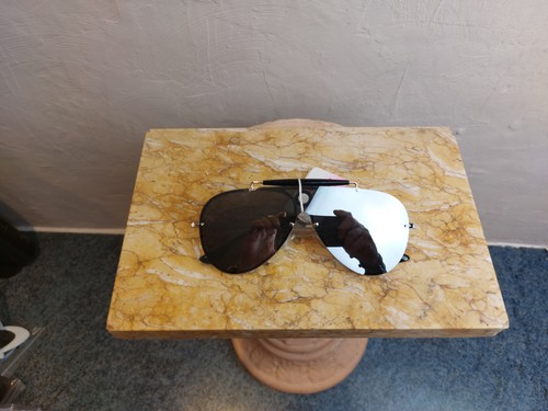 Lunettes de soleil - 🕶️,