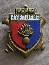 Insigne Militaire De L École  d'Artillerie , ( DOM. ) Drago Pucelle