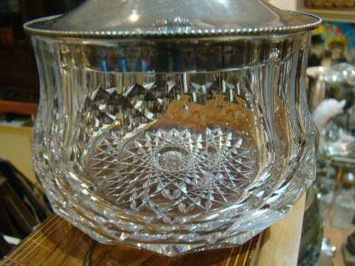 Sucrier cristal taillé - en,