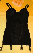 Combiné-gaine, Corset avec 4