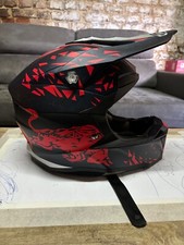 casque motocross, plus lunettes, édition Red Bull