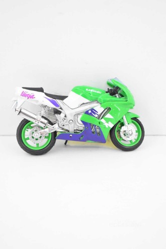 Miniature moto kawasaki - moto, vert