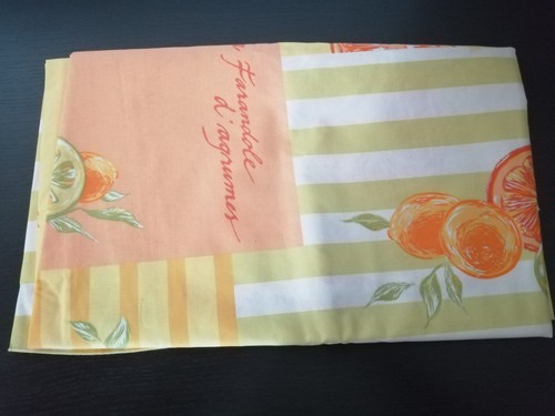 Nappe ovale anti - , taches