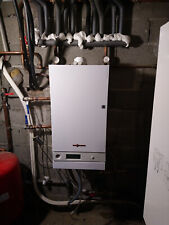 Chaudière à condensation WIESSMAN  VITODENS 100-W peu servie avec  accessoires