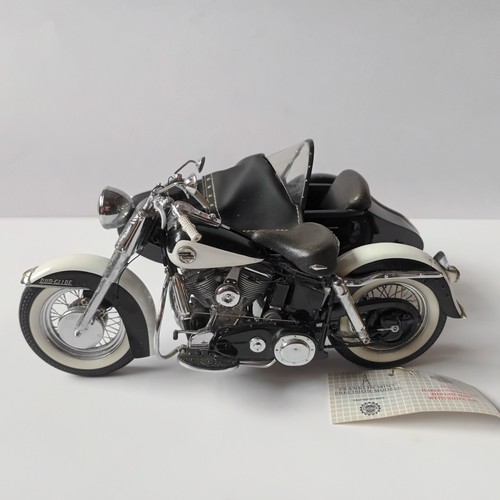 Harley davidson side car duo - side,