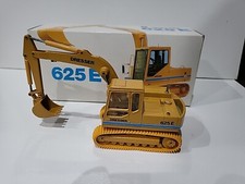 Pelle DRESSER 625E Echelle 1/50 Conrad 2819