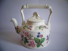 SUPERBE PETITE THEIERE SOLO