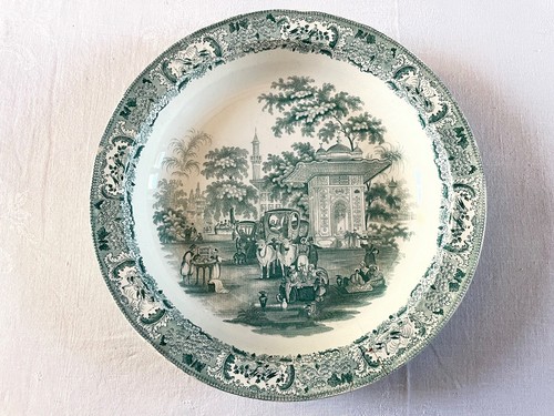 Ancien grand plat rond - plat,
