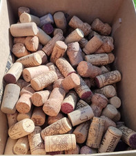 LOT DE 175 BOUCHONS EN LIEGE (