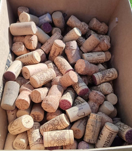 Lot 191 bouchons liege - 191, en