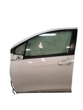 Porte avant gauche TOYOTA YARIS 3 PHASE 1 670020D500