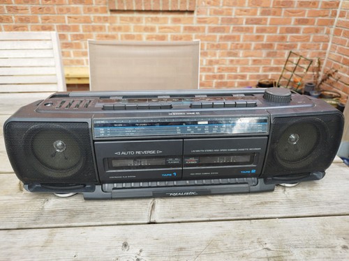 Radio portable realistic - portable,