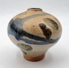 Petit vase en grès émaillé