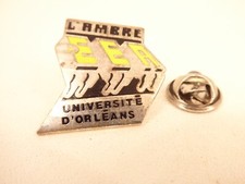 Pin's Pins Pin Badge - L AMERE - UNIVERSITE D' ORLEANS / UNIVERSITY -